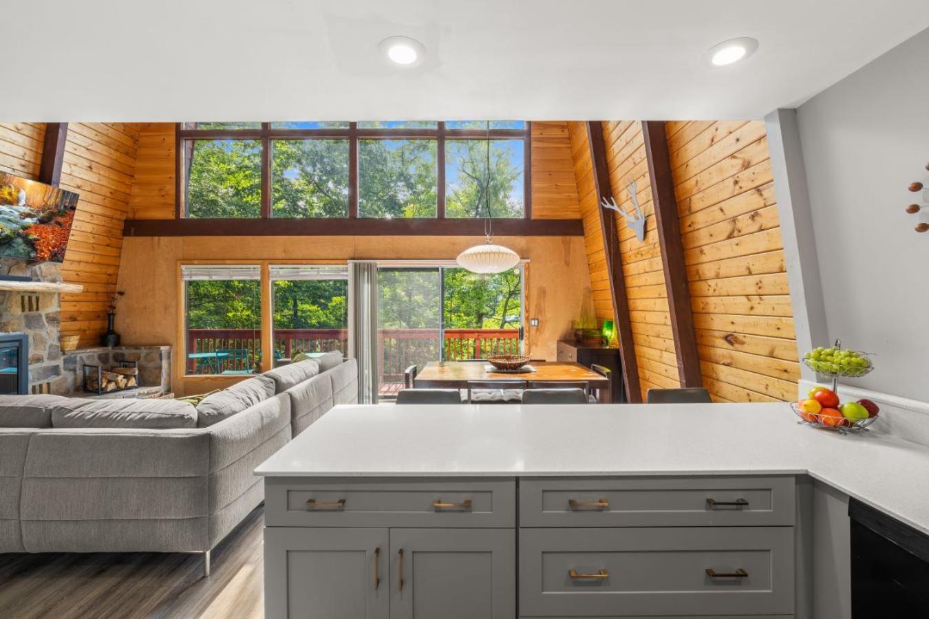 Treetops Chalet - 3Bd/2Bt Boutique Cabin W/Mt Leconte Views In Gatlinburg Exterior photo
