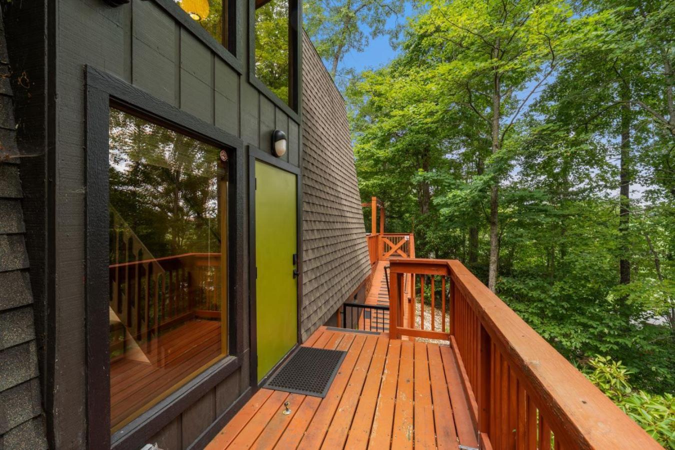 Treetops Chalet - 3Bd/2Bt Boutique Cabin W/Mt Leconte Views In Gatlinburg Exterior photo