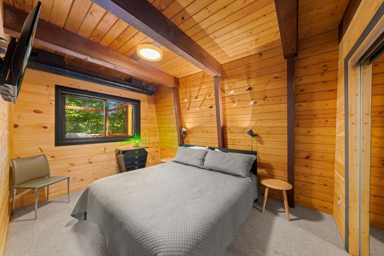 Treetops Chalet - 3Bd/2Bt Boutique Cabin W/Mt Leconte Views In Gatlinburg Exterior photo